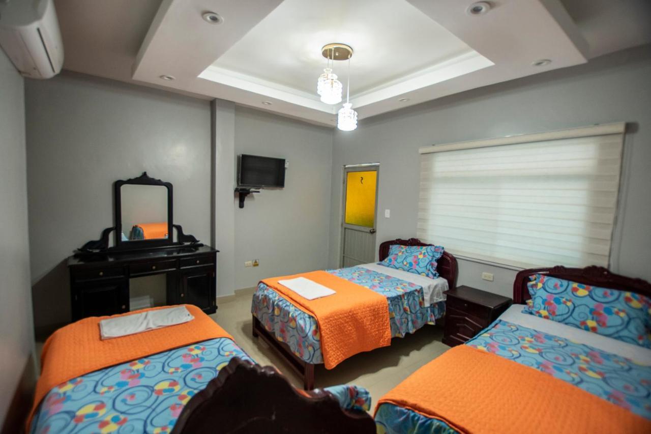 Hostal San Francisco San Cristóbal エクステリア 写真