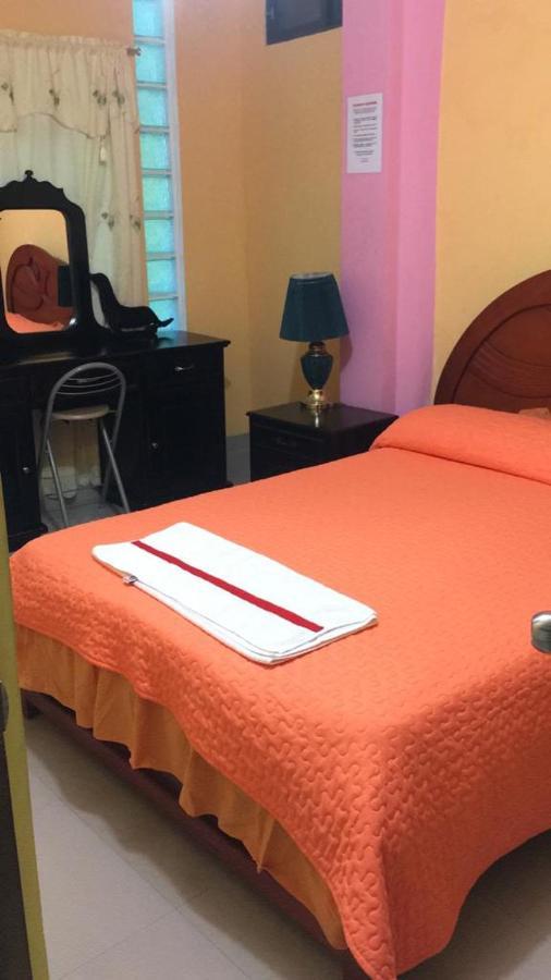 Hostal San Francisco San Cristóbal エクステリア 写真